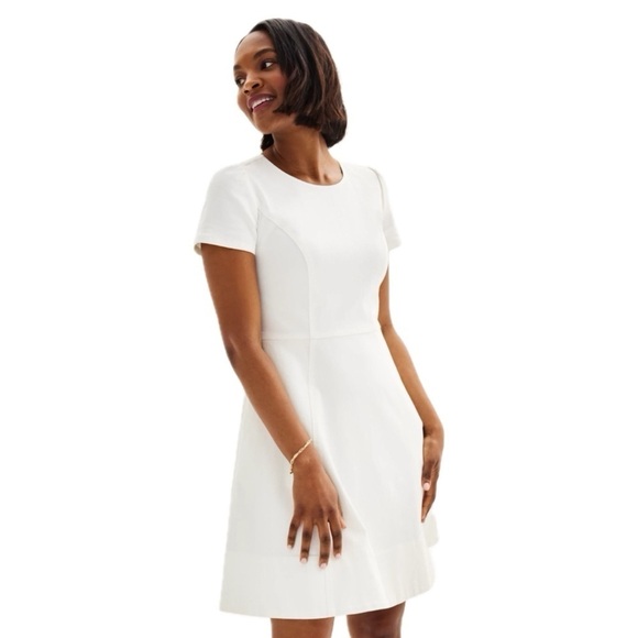 Draper James Dresses & Skirts - Draper James Short Sleeve Denim Circle Dress, Size 2